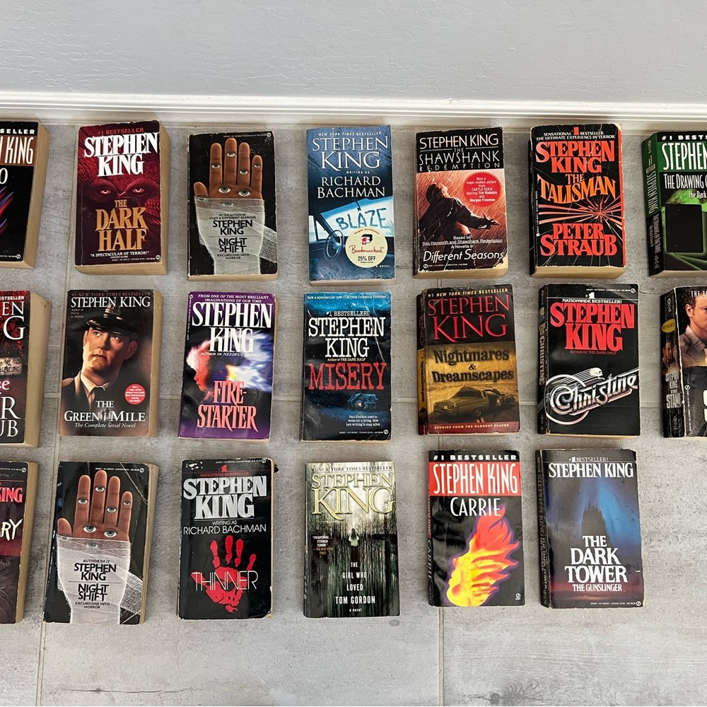 10 Stephen King / Richard Bachman paperback books
